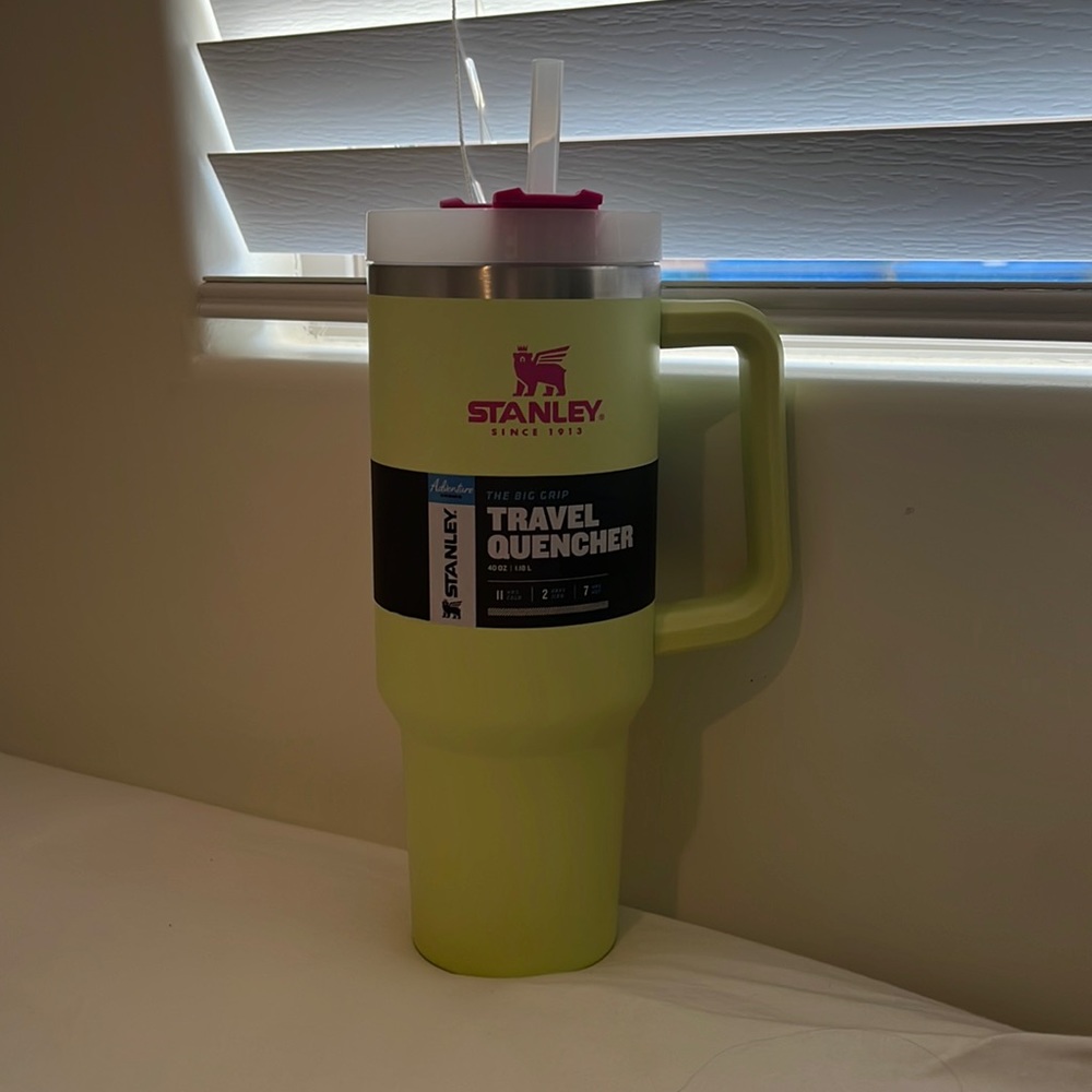 Stanley 40oz Adventure Quencher Tumbler, Citron Pink